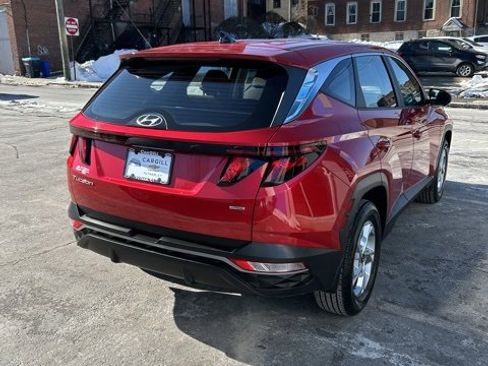 Used 2023 Hyundai Tucson SE image 6