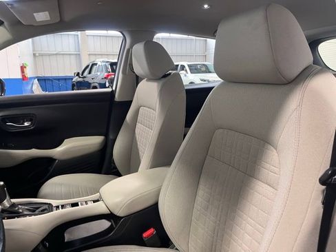 Used 2023 Honda HR-V LX image 23