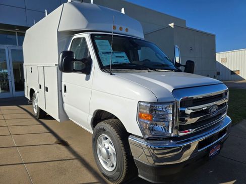 New 2026 Ford E-350 and Econoline 350 Super Duty w/ Power Equipment Group image 2
