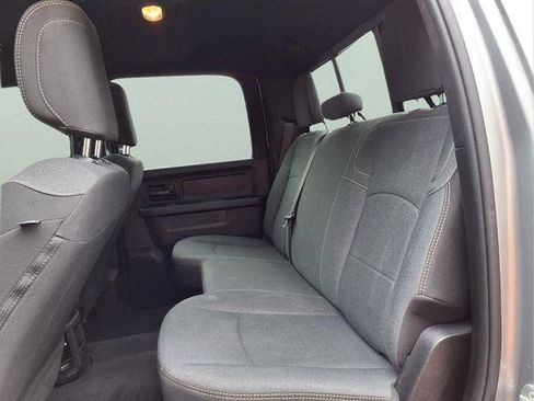Used 2024 RAM 3500 Tradesman w/ Chrome Appearance Group AWD/4WD image 9
