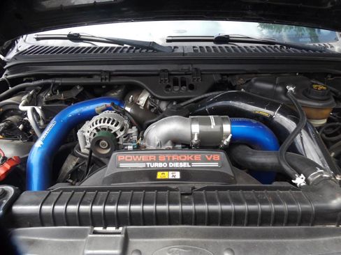 Used 2004 Ford F350 Harley-Davidson image 11