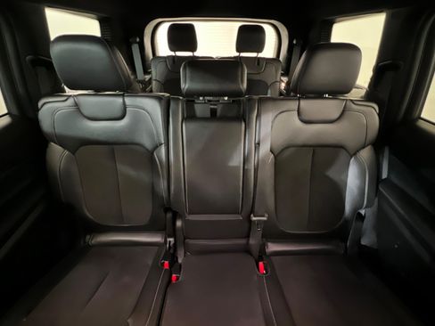 Used 2024 Jeep Grand Cherokee L Altitude image 28