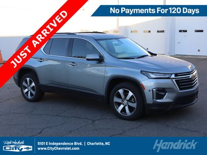 Used 2023 Chevrolet Traverse LT w/ LT Premium Package
