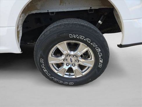 Used 2016 Ford F150 XLT w/ Equipment Group 301A Mid image 9