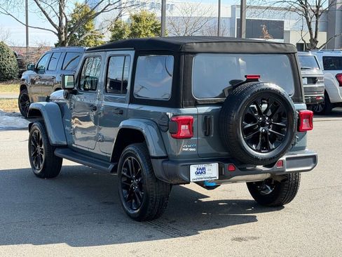 Used 2024 Jeep Wrangler Unlimited Sahara w/ Technology Group image 9