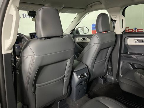 New 2026 Ford Explorer Active w/ Active Comfort Package RWD image 14
