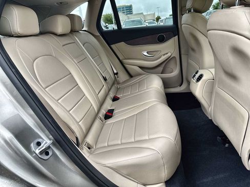 Certified 2022 Mercedes-Benz GLC 300 image 19