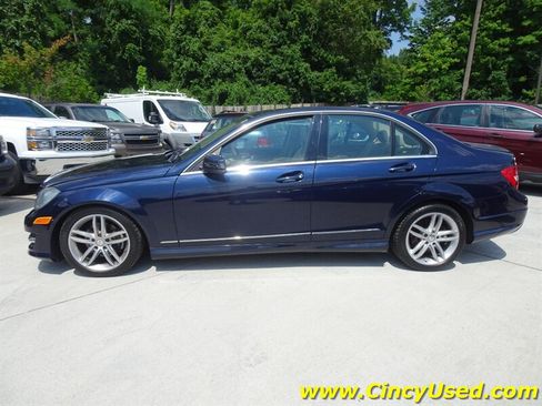Used 2012 Mercedes-Benz C 300 4MATIC Sedan image 6