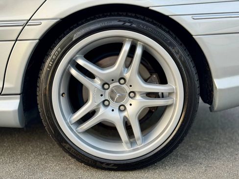 Used 2006 Mercedes-Benz C 55 AMG Sedan w/ Premium Pkg image 10