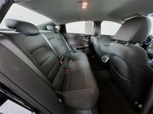 Used 2024 Chevrolet Malibu LT image 38