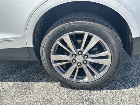 Certified 2024 Cadillac XT5 Premium Luxury w/ Technology Package FWD image 11