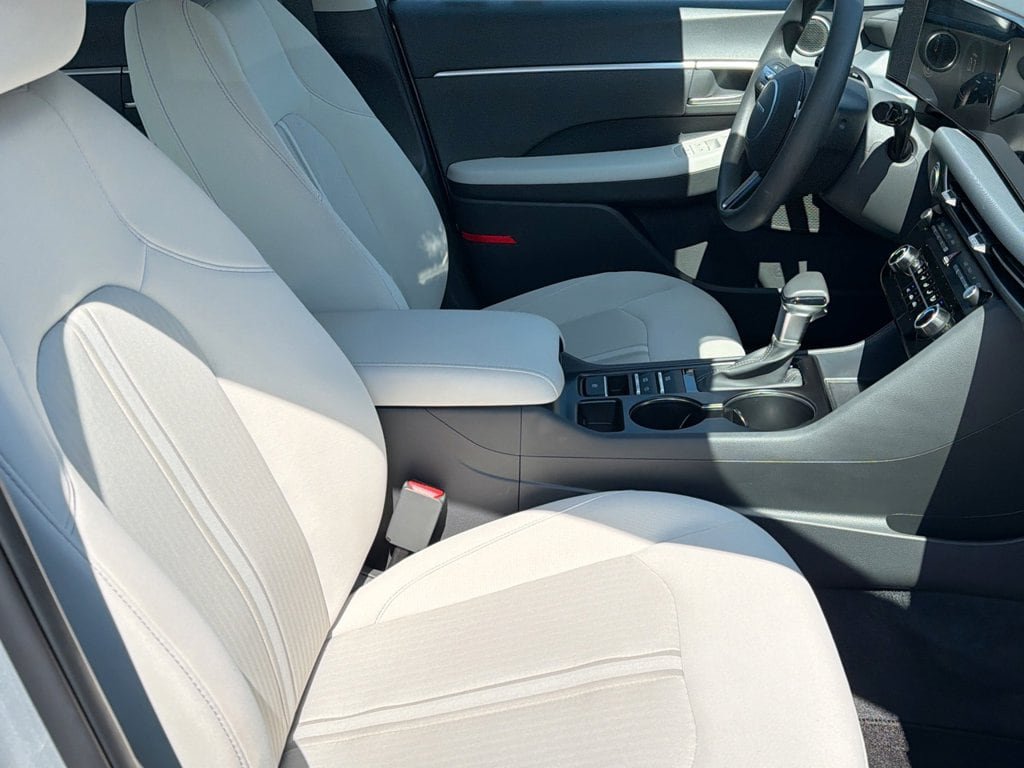Certified 2025 Hyundai Sonata SE FWD image 26