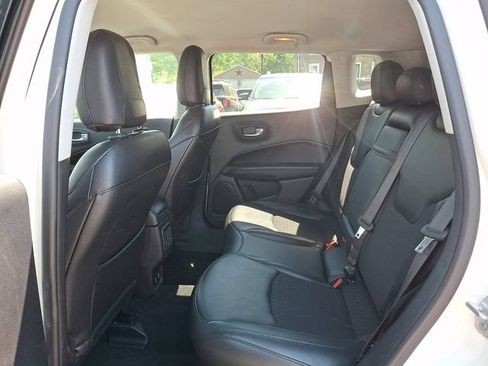 Used 2019 Jeep Compass Latitude AWD/4WD image 13
