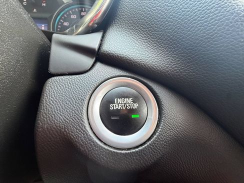 Used 2020 Chevrolet Equinox LT AWD/4WD image 33