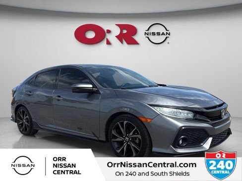 Used 2018 Honda Civic Sport Touring image 3