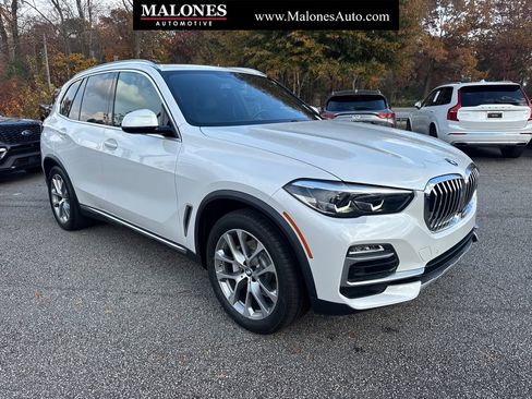 Used 2019 BMW X5 xDrive40i w/ Premium Package 2 image 1