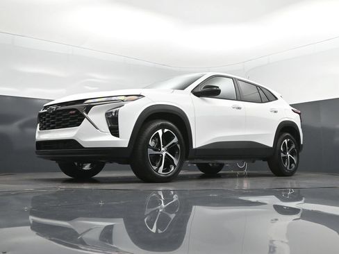 New 2026 Chevrolet Trax RS FWD image 34