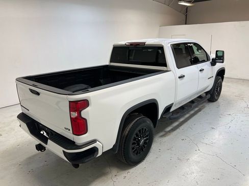 Used 2021 Chevrolet Silverado 2500 LTZ w/ LTZ Plus Package image 3