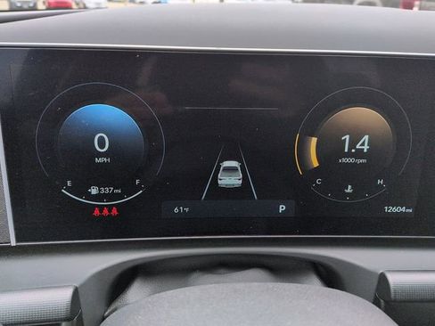 Used 2025 Hyundai Santa Cruz SEL AWD/4WD image 21