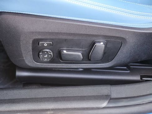 Used 2025 BMW M3 RWD image 18