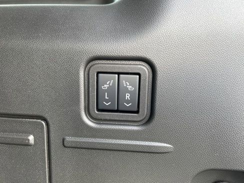 New 2026 GMC Hummer EV SUV AWD/4WD image 7