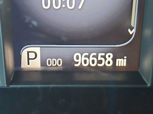 Used 2017 Toyota Camry SE FWD image 10