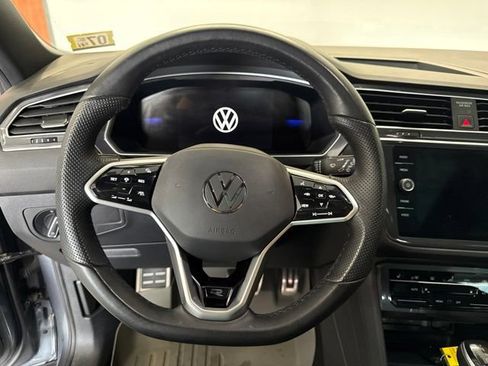 Used 2024 Volkswagen Tiguan SE R-Line AWD/4WD image 28