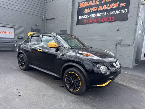 Used 2016 Nissan Juke SV AWD/4WD image 1