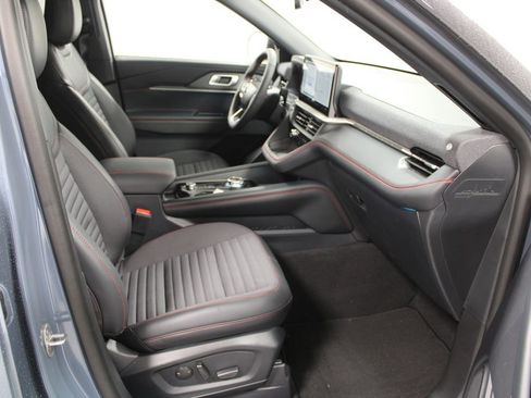 New 2026 Ford Explorer ST-Line w/ ST-Line Street Pack image 29