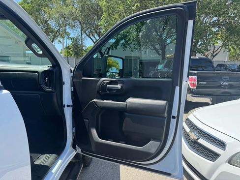 Used 2020 Chevrolet Silverado 2500 W/T w/ WT Convenience Package image 13