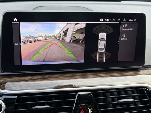 Used 2023 BMW 530e w/ Premium Package RWD image 19