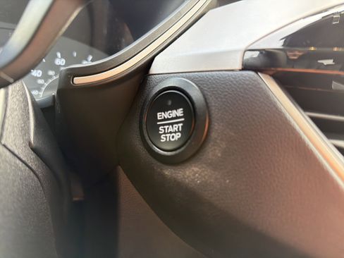 Used 2022 Ford Escape SE w/ Cold Weather Package image 16