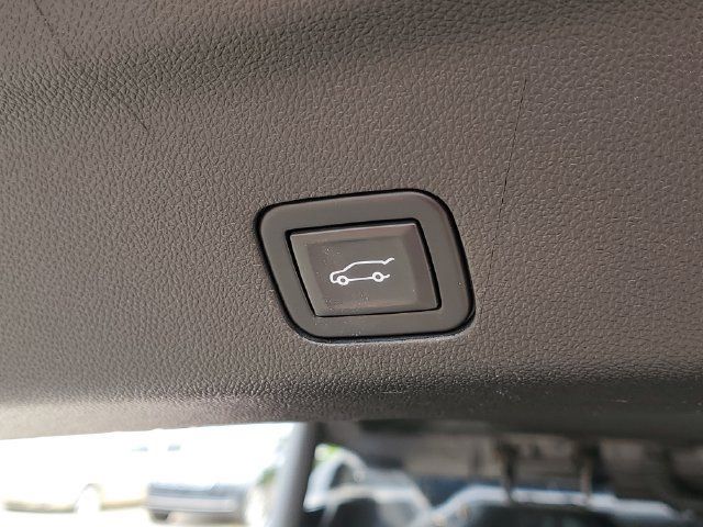 Used 2023 Cadillac Escalade Premium Luxury Platinum AWD/4WD image 9