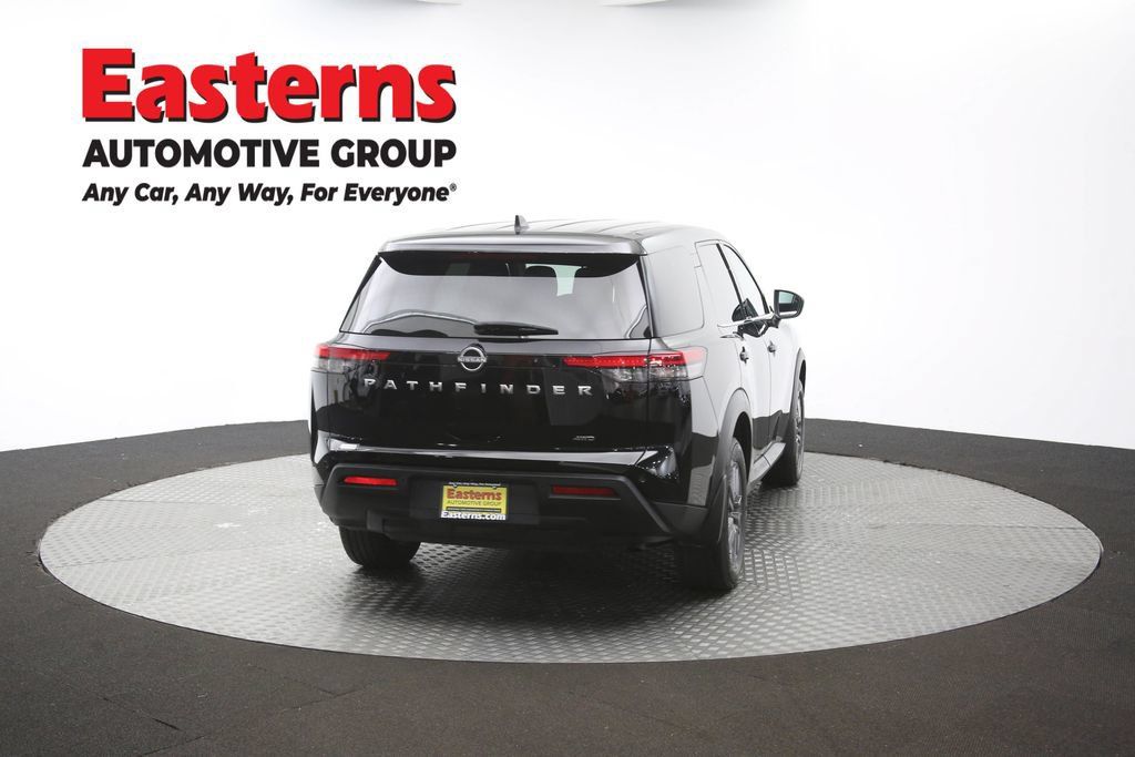 Used 2024 Nissan Pathfinder S AWD/4WD image 39