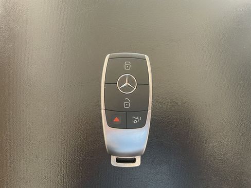 Used 2020 Mercedes-Benz C 300 Sedan image 23