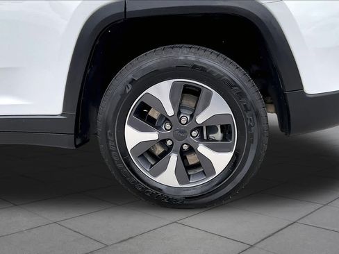 Used 2022 Jeep Grand Cherokee Limited 4xe w/ Luxury Tech Group II AWD/4WD image 11