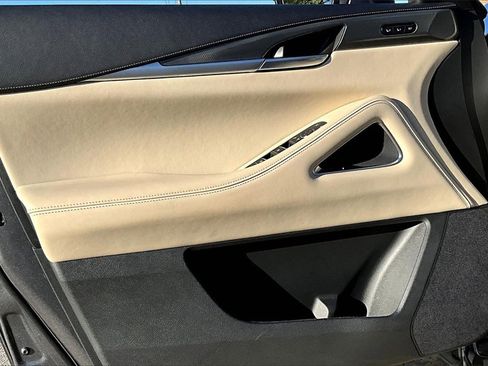 Certified 2025 INFINITI QX60 Luxe image 16