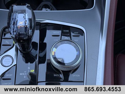 Used 2021 BMW X6 xDrive40i w/ Executive Package image 21