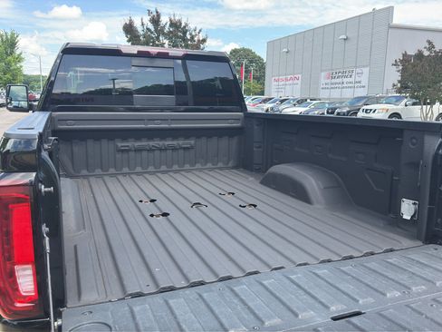 Used 2021 GMC Sierra 2500 Denali AWD/4WD image 9