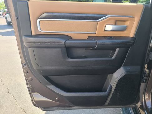 Used 2021 RAM 2500 Big Horn w/ Level 1 Equipment Group AWD/4WD image 19