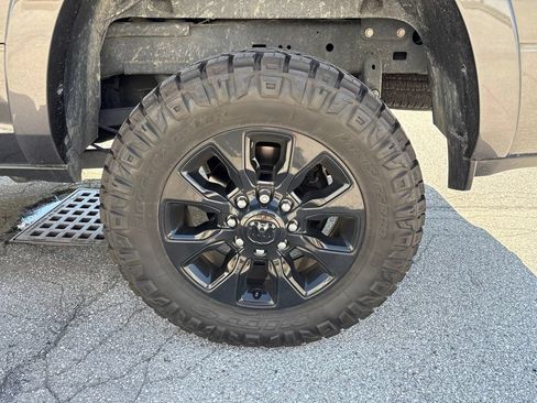 Used 2024 RAM 2500 Limited AWD/4WD image 11