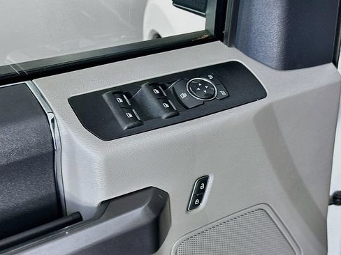 Used 2022 Ford F250 XLT w/ XLT Value Package AWD/4WD image 23