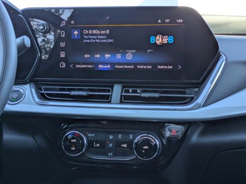 New 2026 Chevrolet Trax LT w/ Sunroof Package image 5