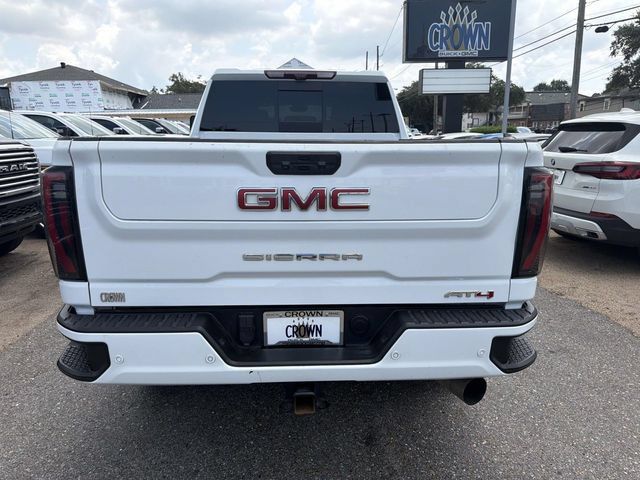 Used 2025 GMC Sierra 2500 AT4 w/ AT4 Premium Plus Package AWD/4WD image 8