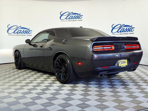 Used 2021 Dodge Challenger R/T w/ Blacktop Package image 2