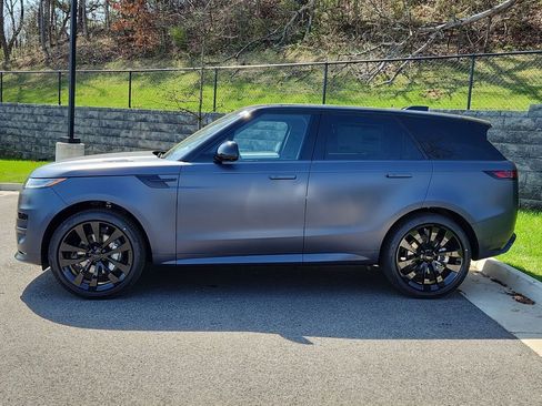 New 2026 Land Rover Range Rover Sport Dynamic SE AWD/4WD image 6