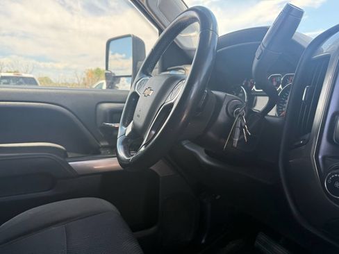 Used 2016 Chevrolet Silverado 2500 LT AWD/4WD image 17