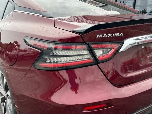 Used 2019 Nissan Maxima Platinum w/ Illumination Package FWD image 12