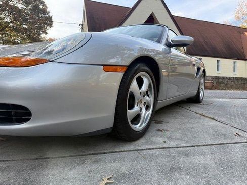 Used 2001 Porsche Boxster RWD image 11