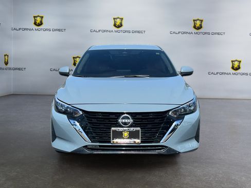 Used 2025 Nissan Sentra SV FWD image 8